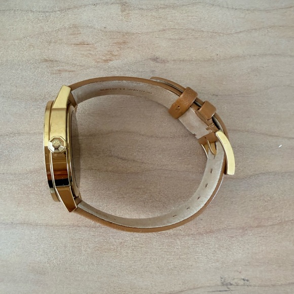 Tory Burch Gigi Charm-Inspired Dial Watch - Picture 4 of 9